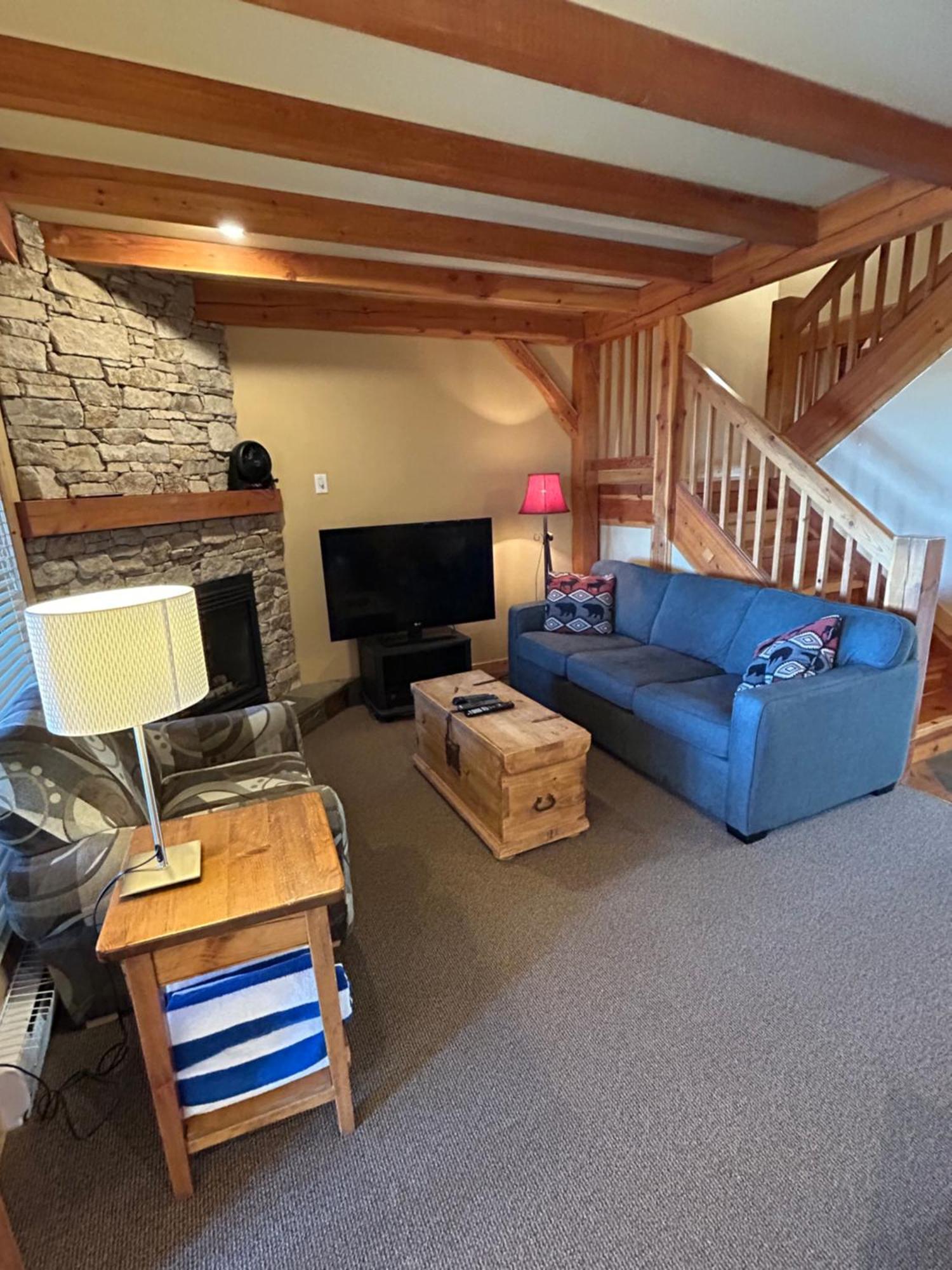 3 Bedroom 3 Bath Ski In Ski Out With Private Hot Tub Big White Ski Resort Exterior foto