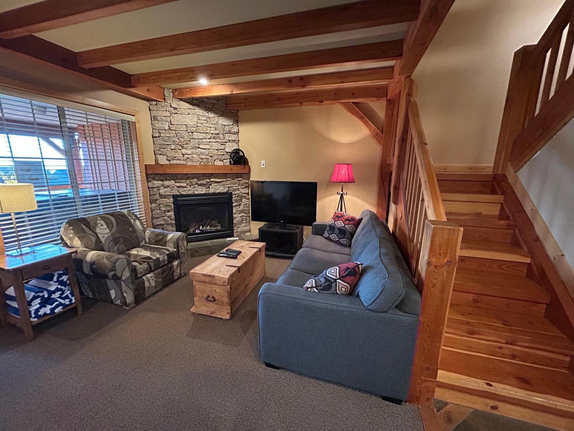 3 Bedroom 3 Bath Ski In Ski Out With Private Hot Tub Big White Ski Resort Exterior foto