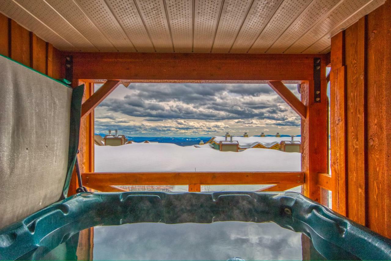 3 Bedroom 3 Bath Ski In Ski Out With Private Hot Tub Big White Ski Resort Exterior foto